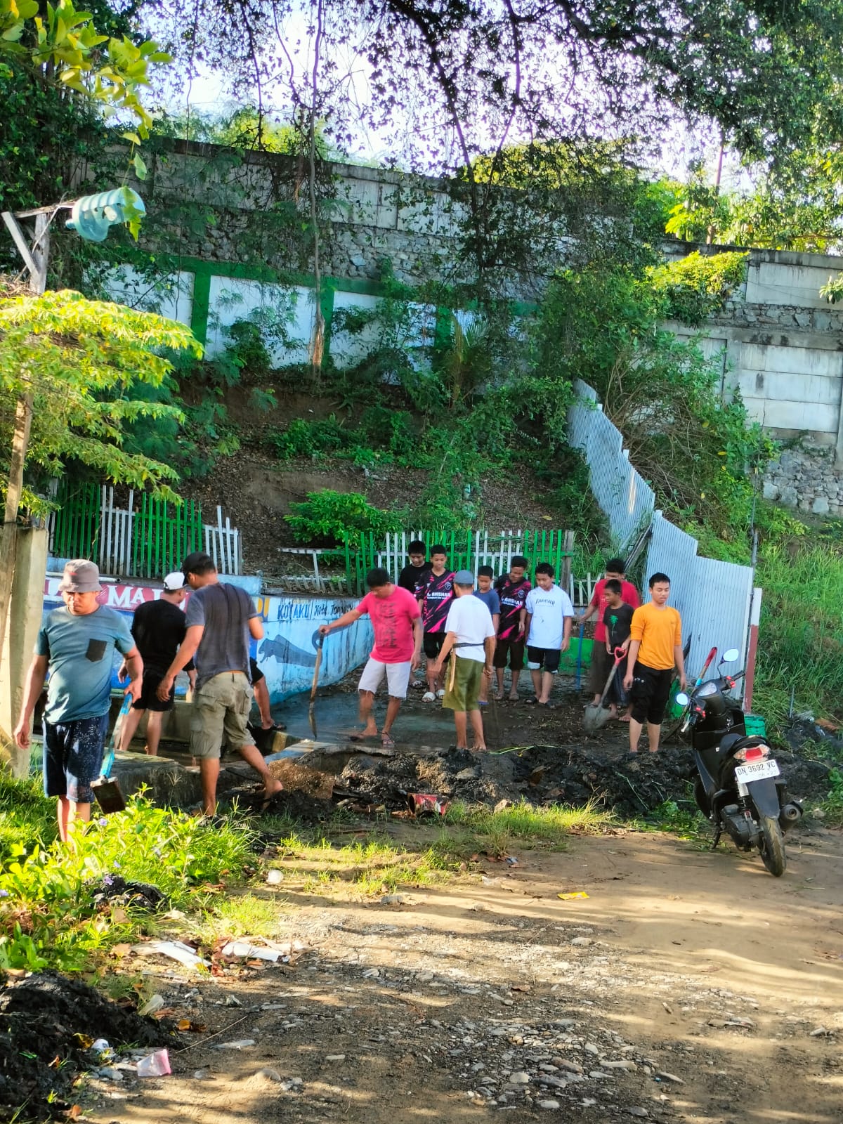 Kerja Bakti Mingguan